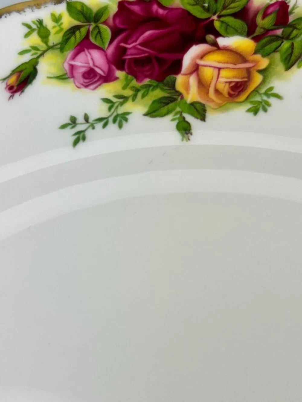 Royal Albert Old Country Roses Dinner Plate 10.25